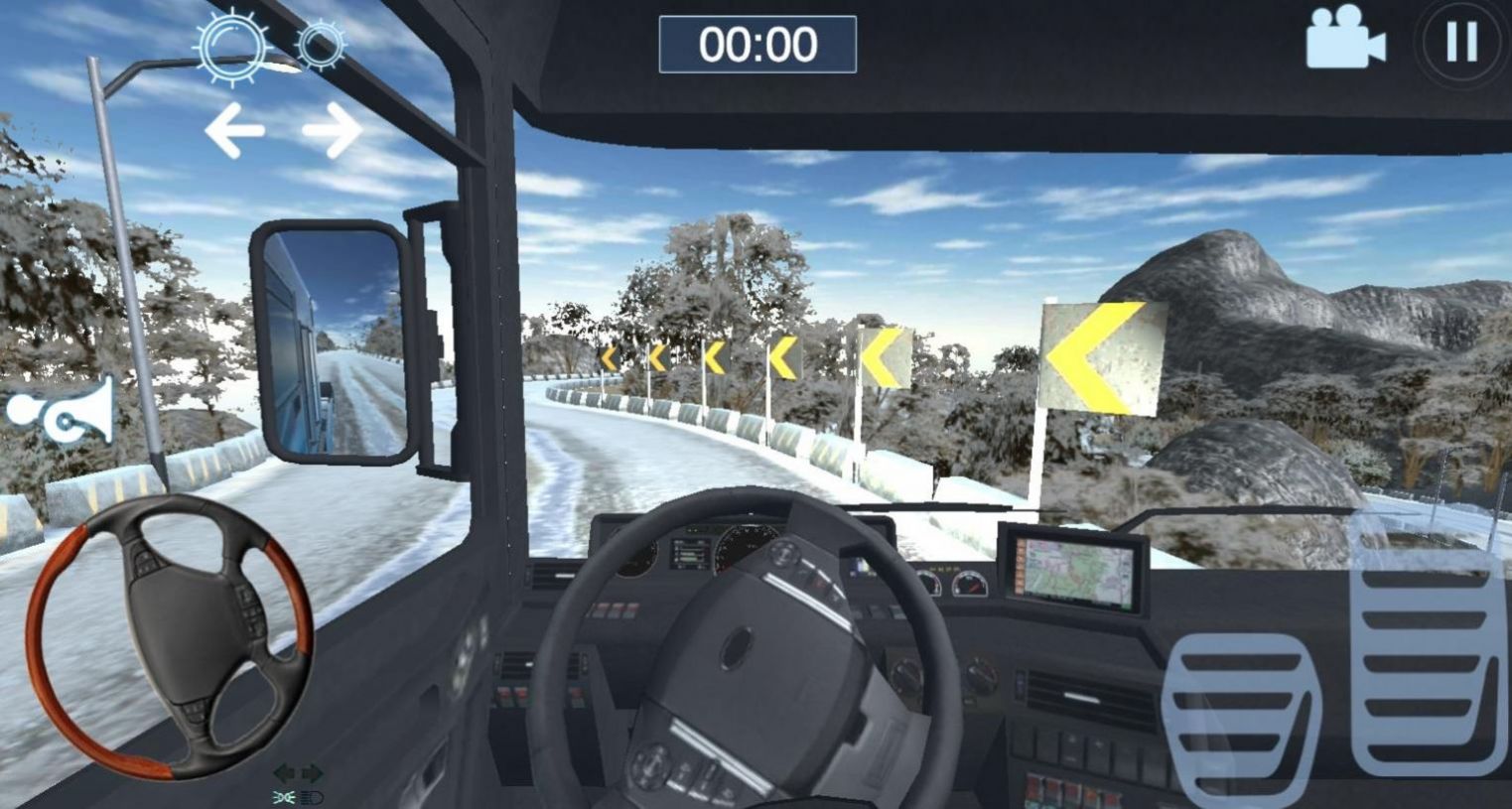 雪山卡车模拟器(Truck Simulator Snow Mountain)https://img.96kaifa.com/d/file/agame/202304100650/2022317115415097090.jpg